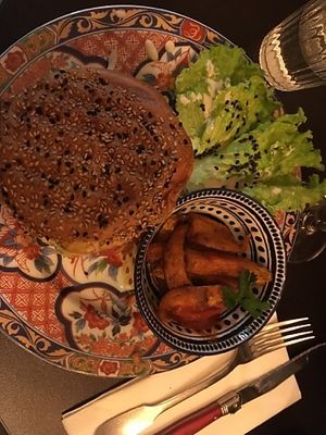 Burger at Monkey Mood in Bordeaux