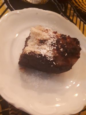Coconut brownie at Monkey Mood in Bordeaux