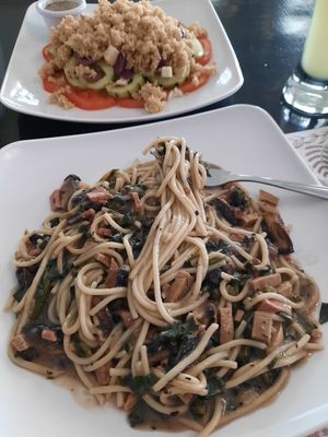  at Roots Veggie & Healthy Food in Barranquilla