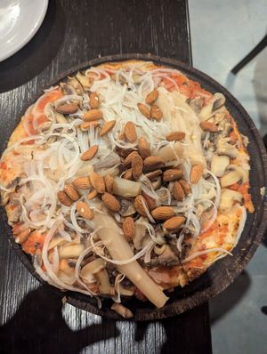 Champiñon (pequeña) at Pizzería Güerrín in Buenos Aires