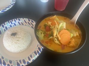 Pineapple curry with tofu   at Sassy Express in Tillamook