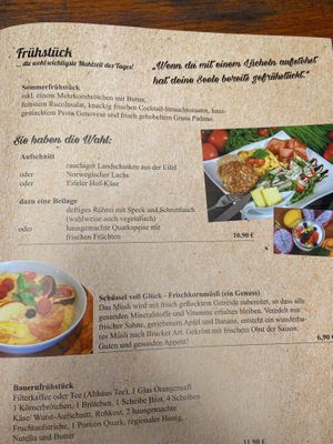 Musli could probably be made vegan (ask)  at Das Bauerncafé in Schleiden