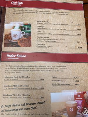 Chai lattes and hot chocolate  at Das Bauerncafé in Schleiden