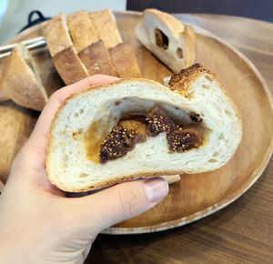 Fig Rice Campagne bread - inside #Veganuary at For Four Bread 포포브레드 in Seoul