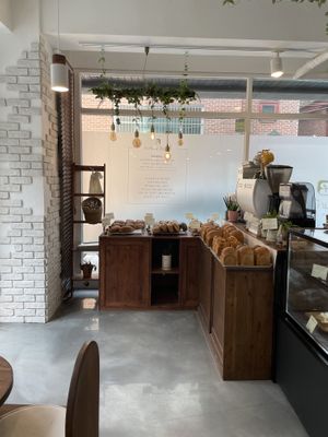 Inside  at For Four Bread 포포브레드 in Seoul