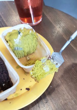 sweet pumpkin poundcake - inside at For Four Bread 포포브레드 in Seoul