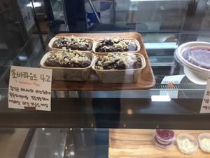 vegan, gluten free chocolate banana pound cake at For Four Bread 포포브레드 in Seoul
