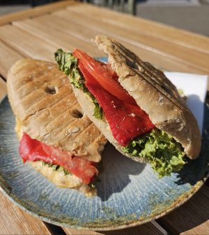 Vegan Sandwich with salad, tomato, bell pepper (5.30€) at Tomo Cafè in Dusseldorf