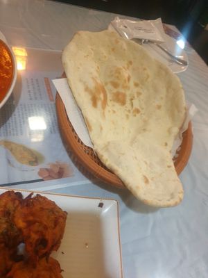 Naan, haven't had in so long it was nice 6/10 at First Nepal in Gwangju