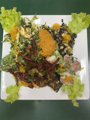 Delectable salads at Snoogies Health Bar in Cairns