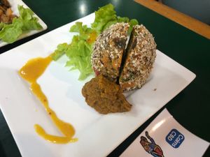 Vegan rice ball at Snoogies Health Bar in Cairns