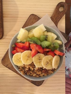 Coconut yogurt granola bowl at Mukka Coffee in Mallorca