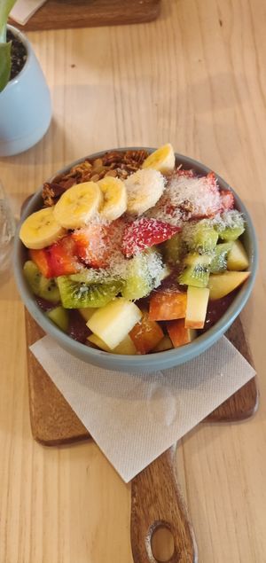 Acai bowl at Mukka Coffee in Mallorca
