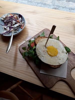 Fried egg sandwich at Mukka Coffee in Mallorca