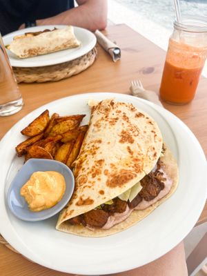 Pulled Nobeef  at Holy Beach in Cogoleto