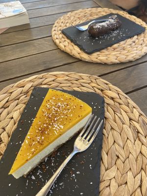 Mangocheesecake and Snickers Icecream  at Holy Beach in Cogoleto