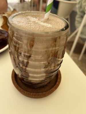 Schoko, Erdnuss, Bananen Schmothie  at Abigail's Cafe in Lagos