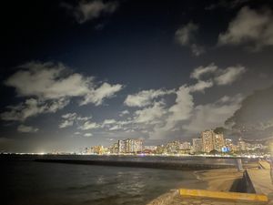 Night views of the city   at Barefoot Beach Cafe in Honolulu