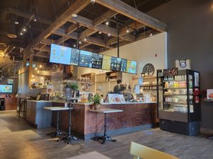 Modern, beautifully decorated. at Copper Branch - Strandherd in Nepean