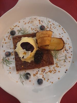 Bizcocho de naranja con leche de coco at Masero in Huelva