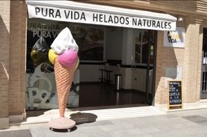 Ice-cream shop with vegan options and eco and natural products. at Pura Vida  in Huelva