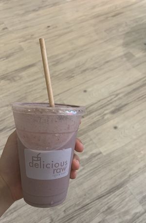 Rocket fuel smoothie at Delicious Raw Kitchen and Juice Bar in Miami Beach