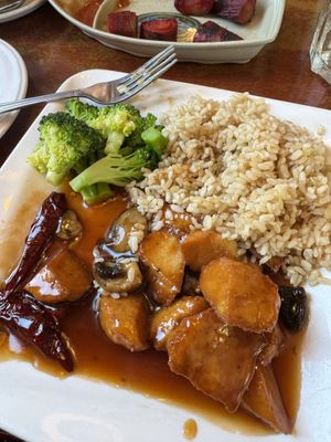 General Tso’s chik’n   at Veggie Heaven in Denville