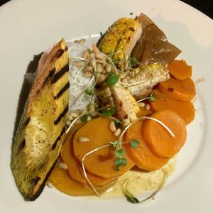 Bbq avocado is yummie! at Rum Runners in Kralendijk