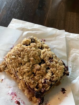 Berry oat bar 🤤  at The Black Bear - temporarily closed in Denali