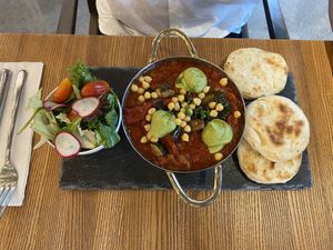 Saksuka at Spojka Karlin in Prague