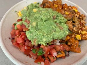 Seasonal burrito bowl. 👌🏽 at SYD - Mad Mex - T1 in Mascot