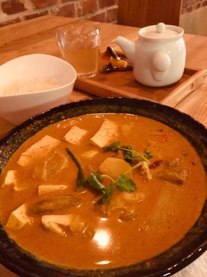 Spicy green curry at Mist in Prague