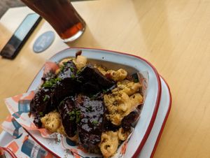 Rib-topped mac 'n' cheese at Herbivorous in Sheffield