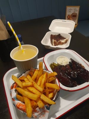 Paprika fries, bbq ribs and mud pie at Herbivorous in Sheffield