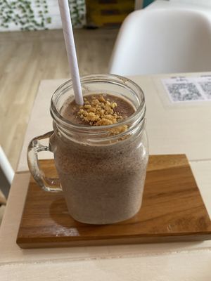 Smoothie choco y maní  at Coco Bowl in Salento