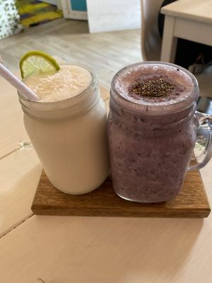 Smoothies at Coco Bowl in Salento