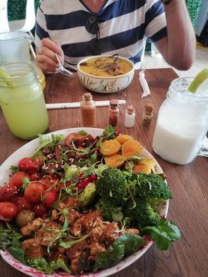 Bowl, Tom Kha soup at Coco Bowl in Salento