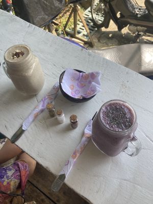 Power smoothie on the right and cacao and peanut butter on the left   at Coco Bowl in Salento