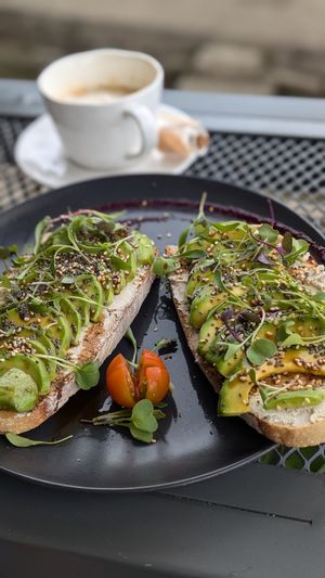 🥑 Avocado Toast with Cream Cheese at Coco Bowl in Salento