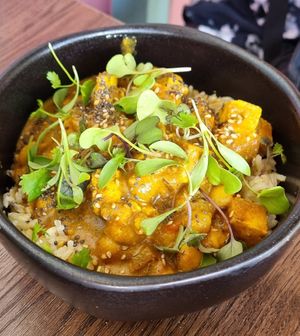 Tofu Curry, our fav dish at Coco Bowl in Salento