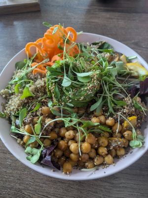 Buddha bowl at Coco Bowl in Salento