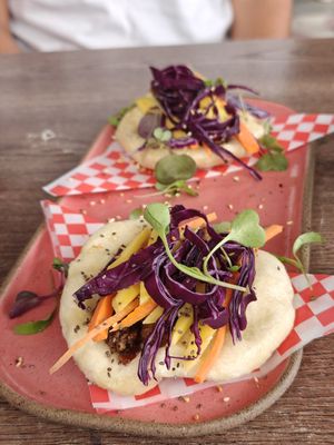Bao buns at Coco Bowl in Salento