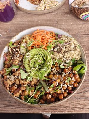 Buddha bowl at Coco Bowl in Salento