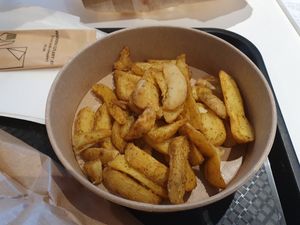 Potato wedges at ATH - Bistrot Attica - MT in Athens