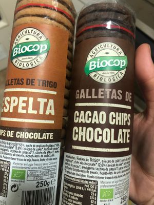 las galleta veganas at NANA Biosupermercats in Barcelona