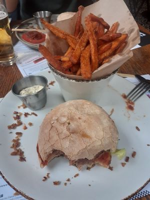 Good at Ellis Gourmet Burger in Breda