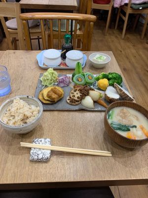 Vegan teishoku plate November at Tom Tam in Yokohama