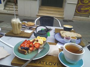 Desayunos at Catlove Coffee in Gijon