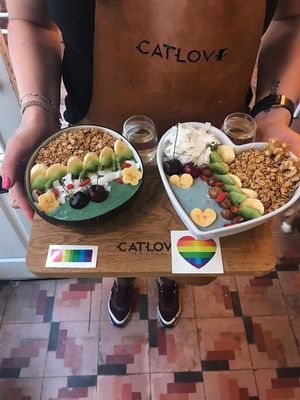 Vegan bowls with spiruline and blue spiruline.  at Catlove Coffee in Gijon