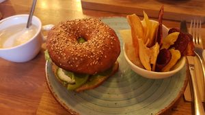 Vegan bagel at Catlove Coffee in Gijon